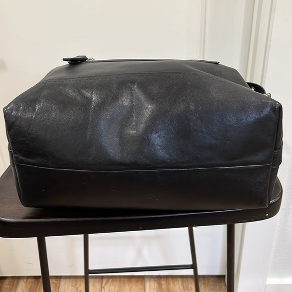 Perfect! Perfect! Coach Legacy Leather Molly Bag - Picture 10 of 16